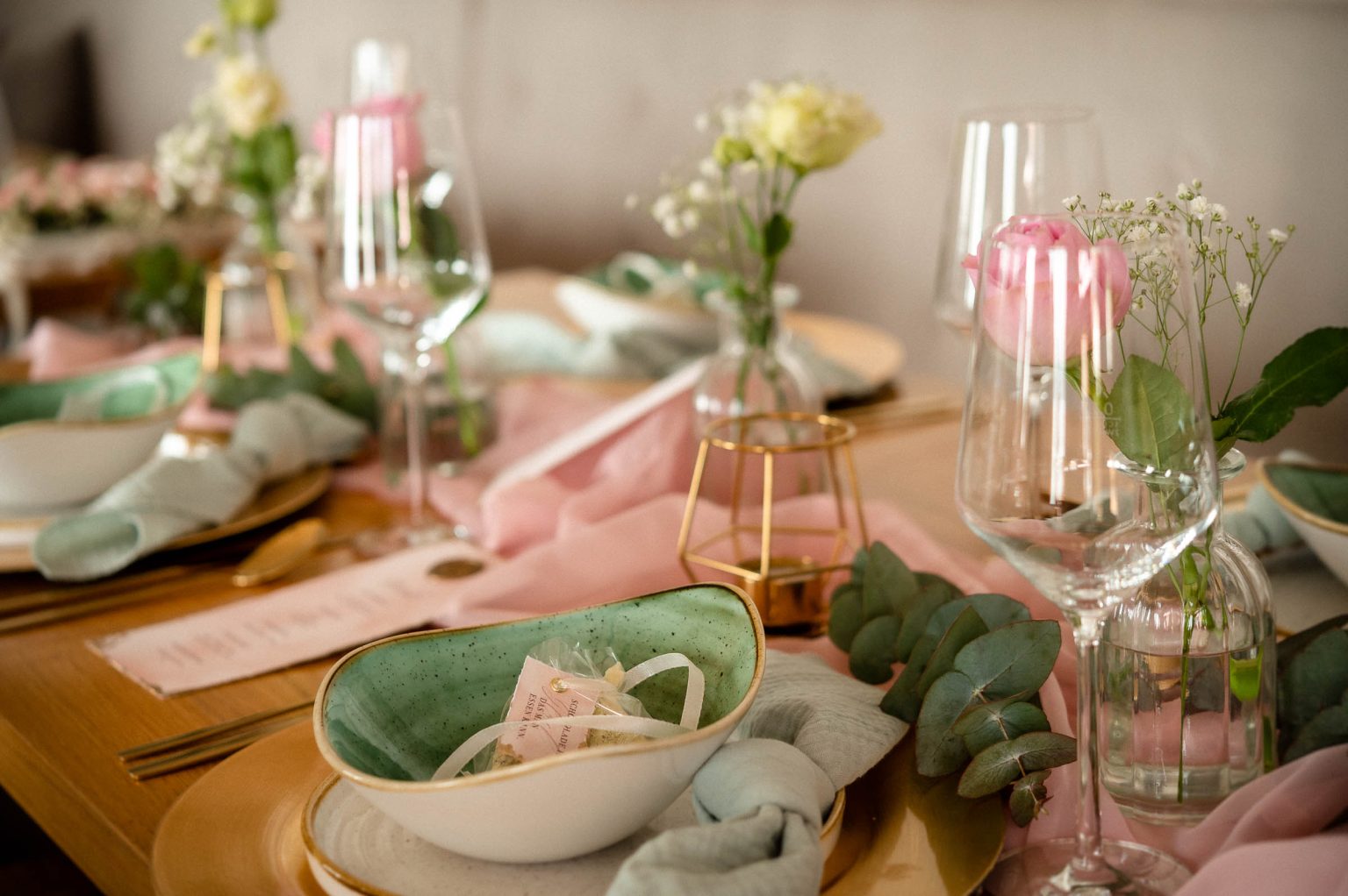 Hochzeitskathi - Tischdekoration rosa mit mint