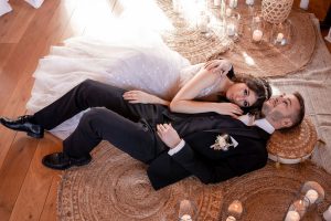 Hochzeitskathi - Braut & Bräutigam Brückenbaron Sonderhofen Lovestory Lichtermeer