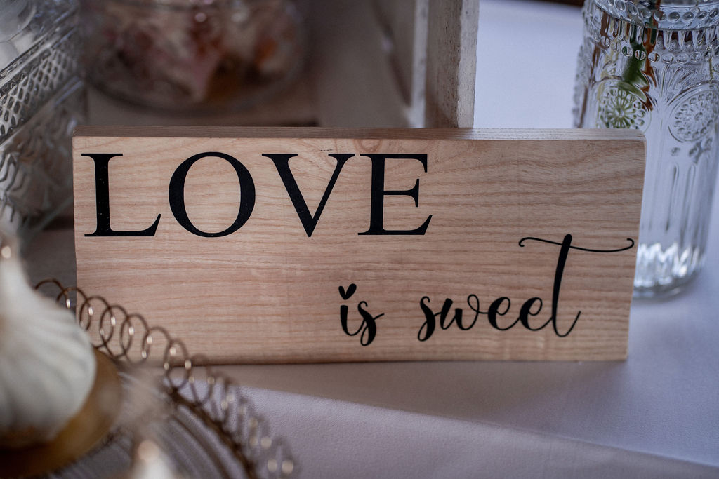 Hochzeitskathi - Schild Love is sweet