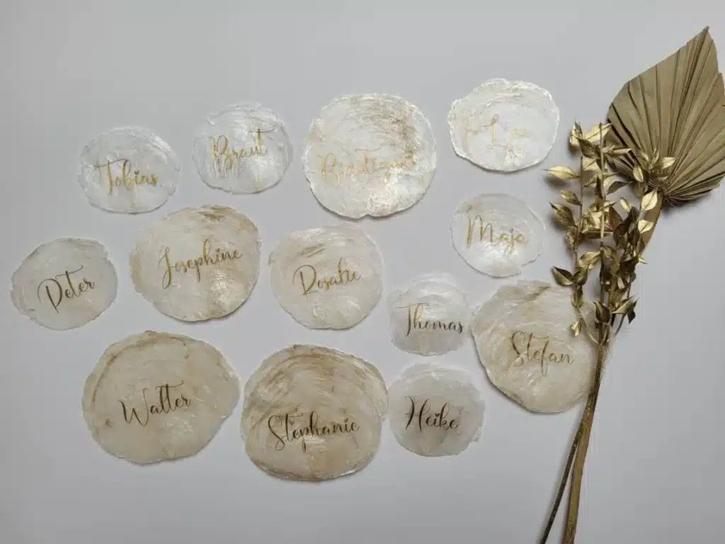 Hochzeitskathi - Platzkarten Muscheln gold 1