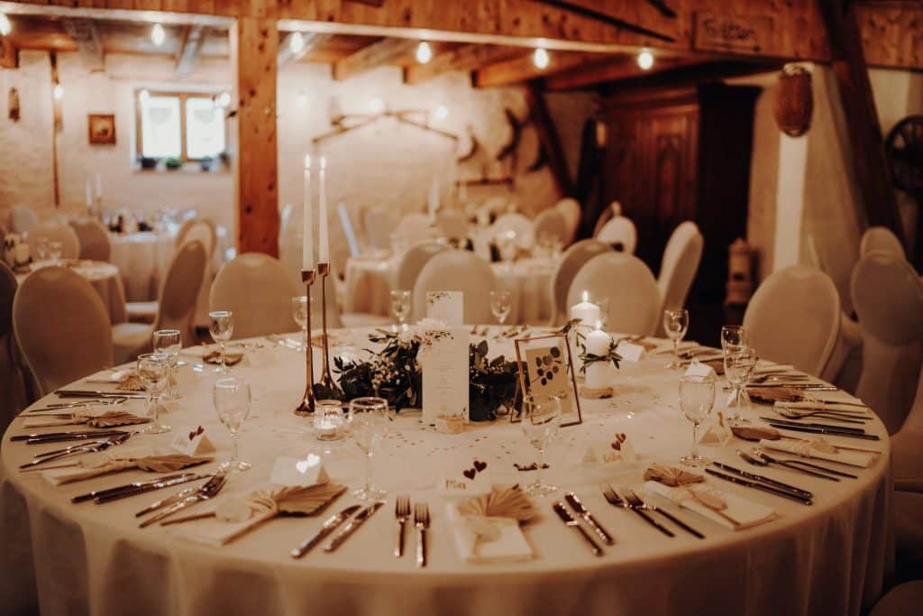 Hochzeitskathi - Tischdekoration Hochzeit Gut Gasthof Englert 1