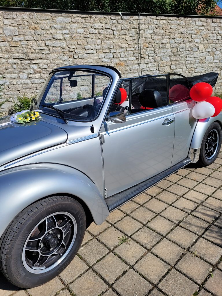 Hochzeitskathi - Marinas Hafenbar Hochzeitsauto