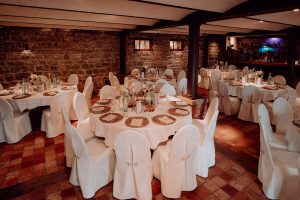 Hochzeitskathi - Nikolaushof Würzburg Tischdekoration