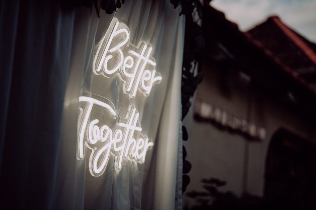 Hochzeitskathi - Neon Schild Better Together