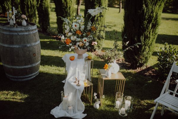 Hochzeitskathi - Weingut Mussler Dekoration freie Trauung