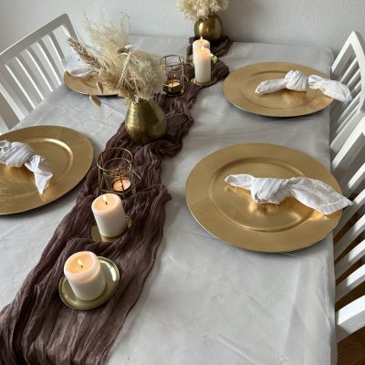 Hochzeitskathi - Tischdekoration brauner Stoff