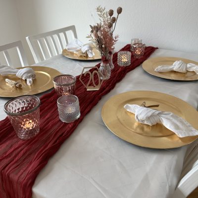 Hochzeitskathi - Tischdekoration pinker Stoff