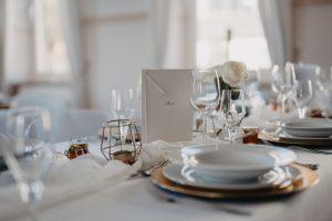 Hochzeitskathi - Landhaus Odaia Dekoration Tischdekoration