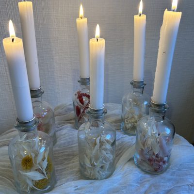 Hochzeitskathi - Vasen mit Kerzen Boho Trockenblumen