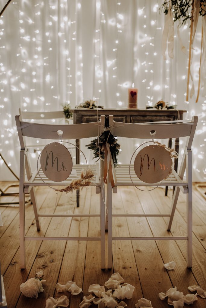 Hochzeitskathi - Hotel Freihof Prichsenstadt freie Trauung Lichterketten