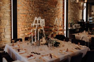 Hochzeitskathi - Hotel Freihof Prichsenstadt Tischdekoration