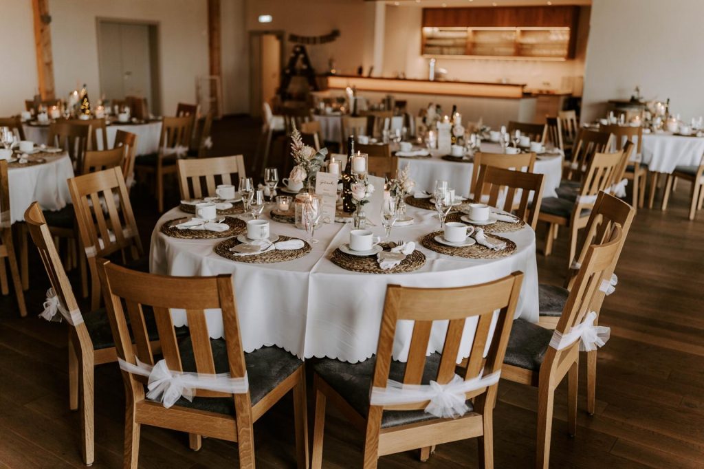 Hochzeitskathi - WallochnyHof Marktbreit - Hochzeitsdekoration